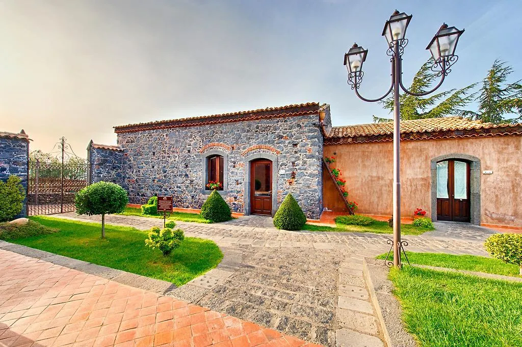 Etna Quota Mille Boutique Hotel, Typical Sicilian Food & Wine Randazzo 0*,